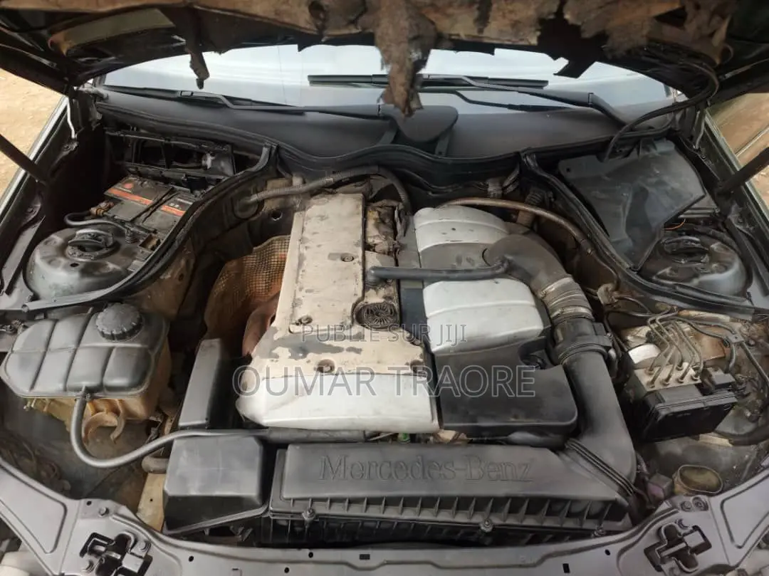 Mercedes-Benz C180 2000 Vert