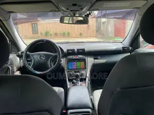 Mercedes-Benz C200 2004 Bordeaux