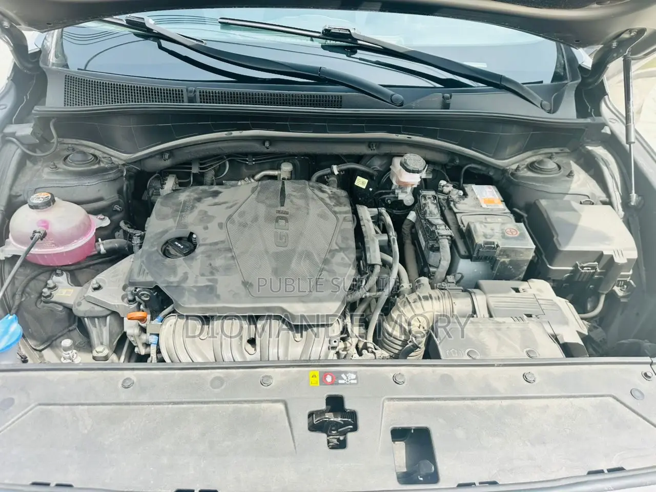 Hyundai Santa Fe SE (4 styles) 2022 Gris