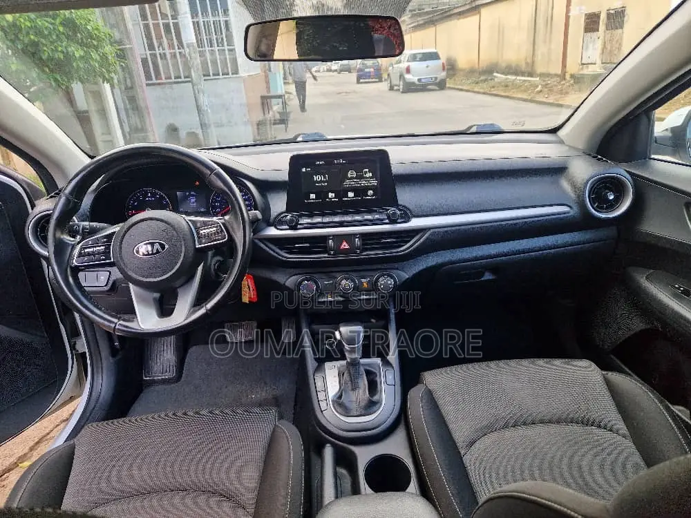 Kia Forte 2021 Blanc