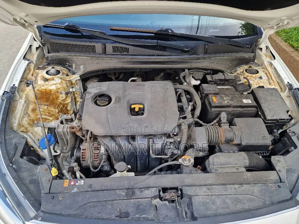 Kia Forte 2021 Blanc