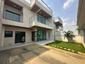 Furnished 4chbre Duplex dans Location Immobilière, Cocody à Louer