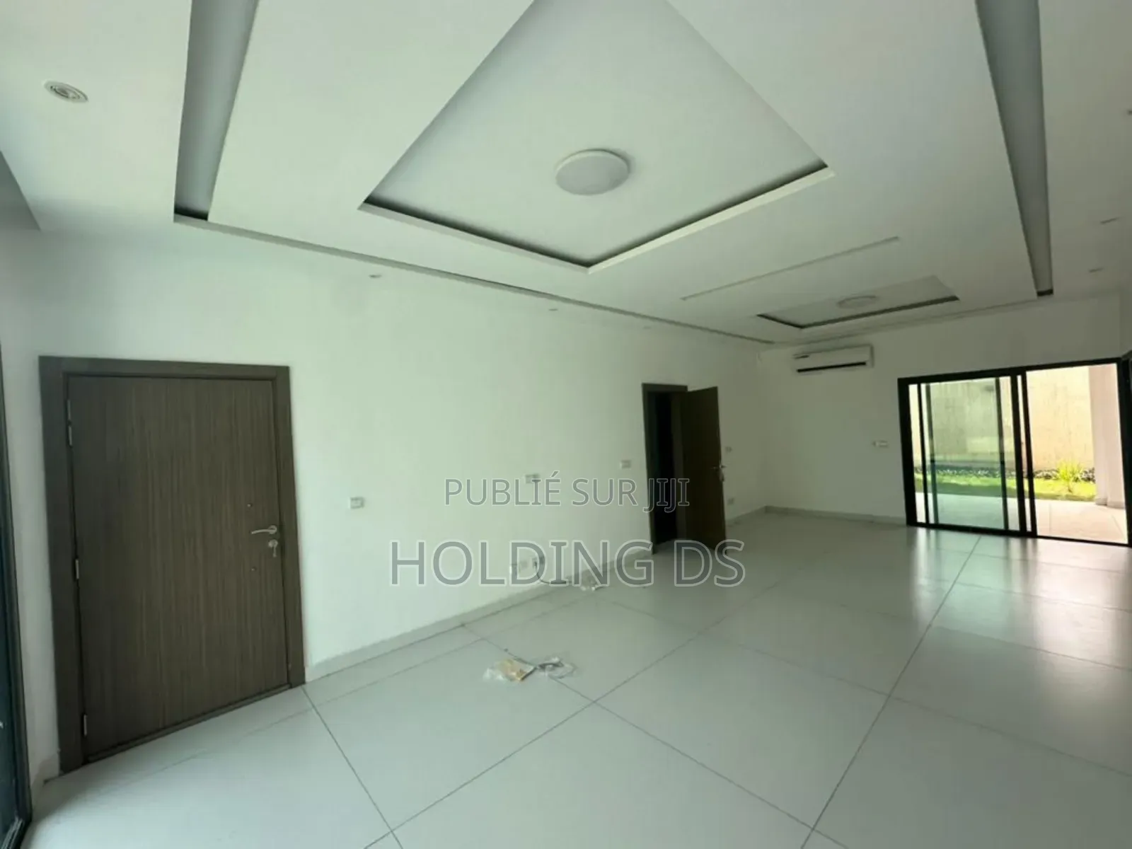 Furnished 4chbre Duplex dans Location Immobilière, Cocody à Louer