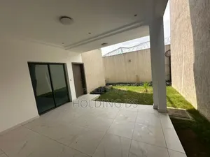 Furnished 4chbre Duplex dans Location Immobilière, Cocody à Louer