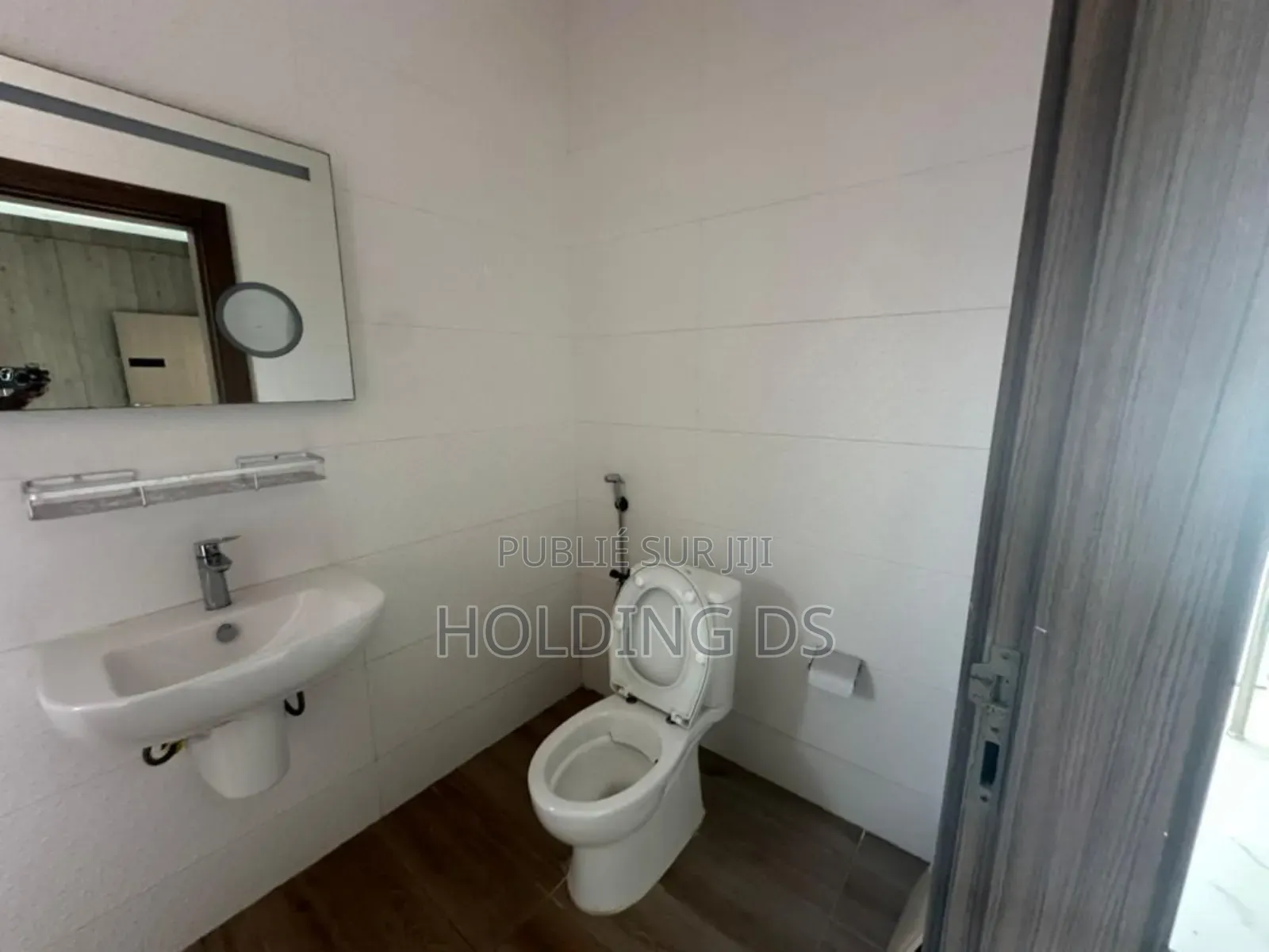 Furnished 4chbre Duplex dans Location Immobilière, Cocody à Louer