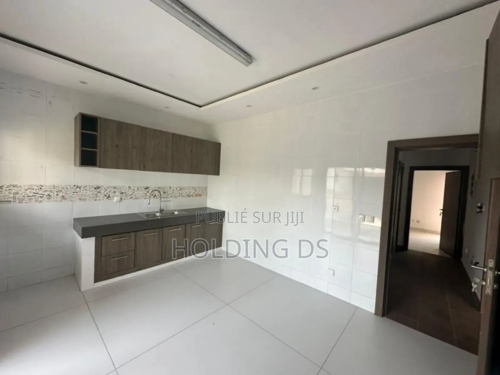 Furnished 4chbre Duplex dans Location Immobilière, Cocody à Louer