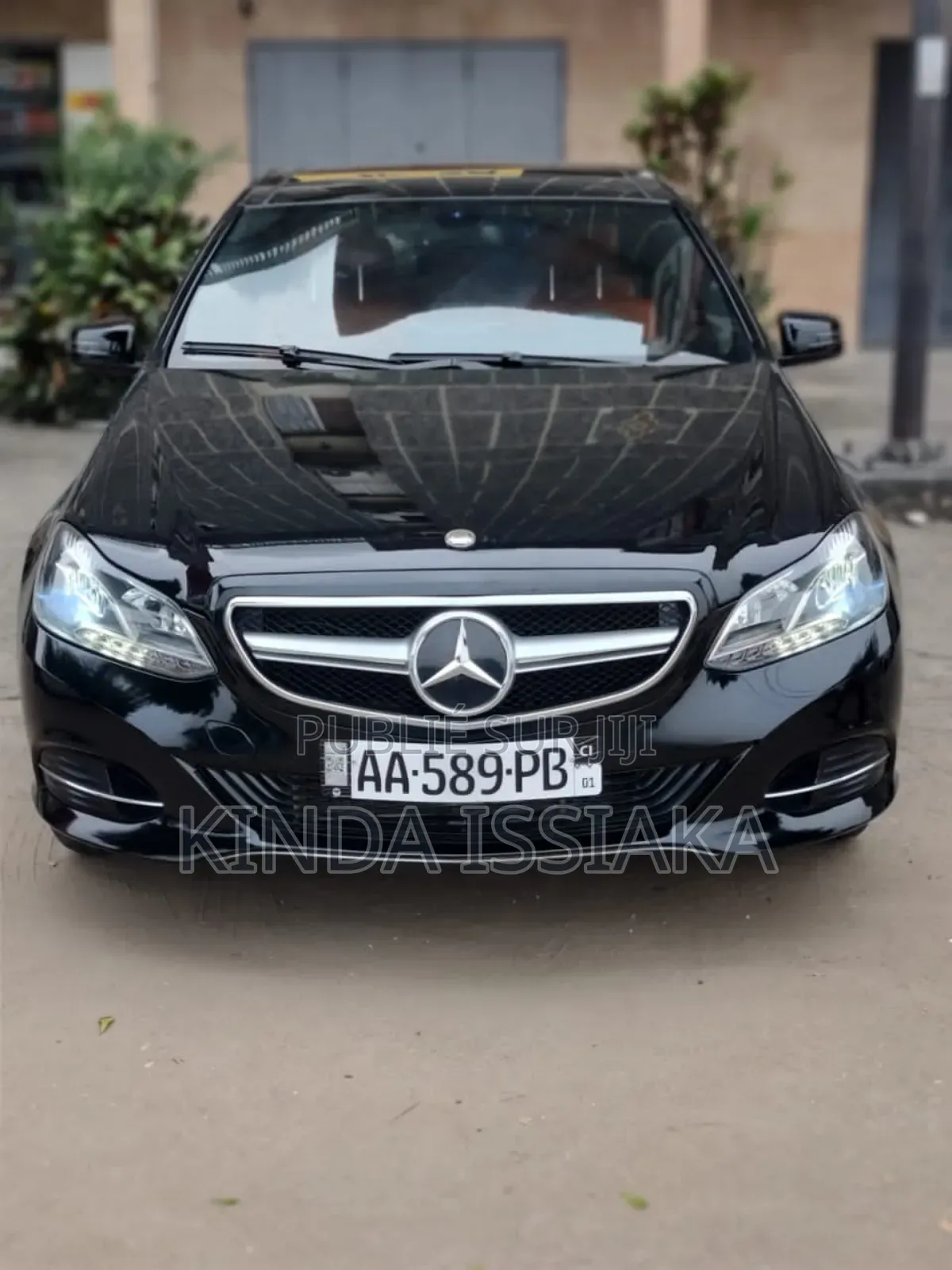 Mercedes-Benz E350 Base 4Matic Sedan AWD (3.5L 6cyl 7A) 2011 Noir