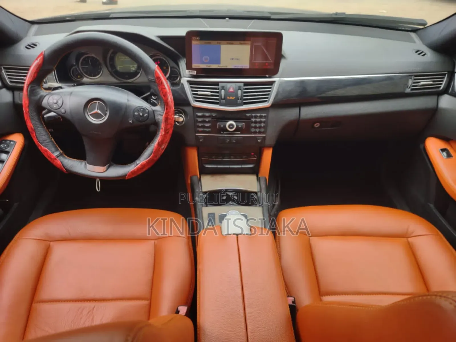 Mercedes-Benz E350 Base 4Matic Sedan AWD (3.5L 6cyl 7A) 2011 Noir