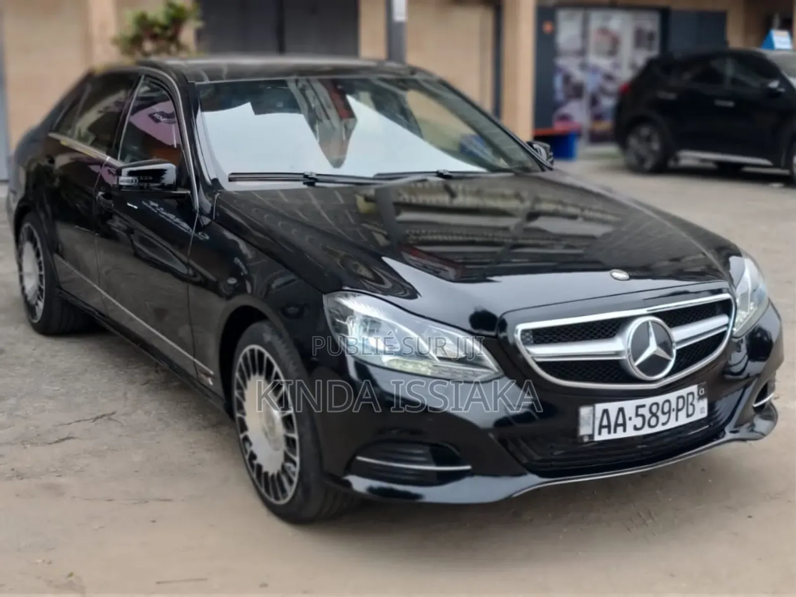 Mercedes-Benz E350 Base 4Matic Sedan AWD (3.5L 6cyl 7A) 2011 Noir