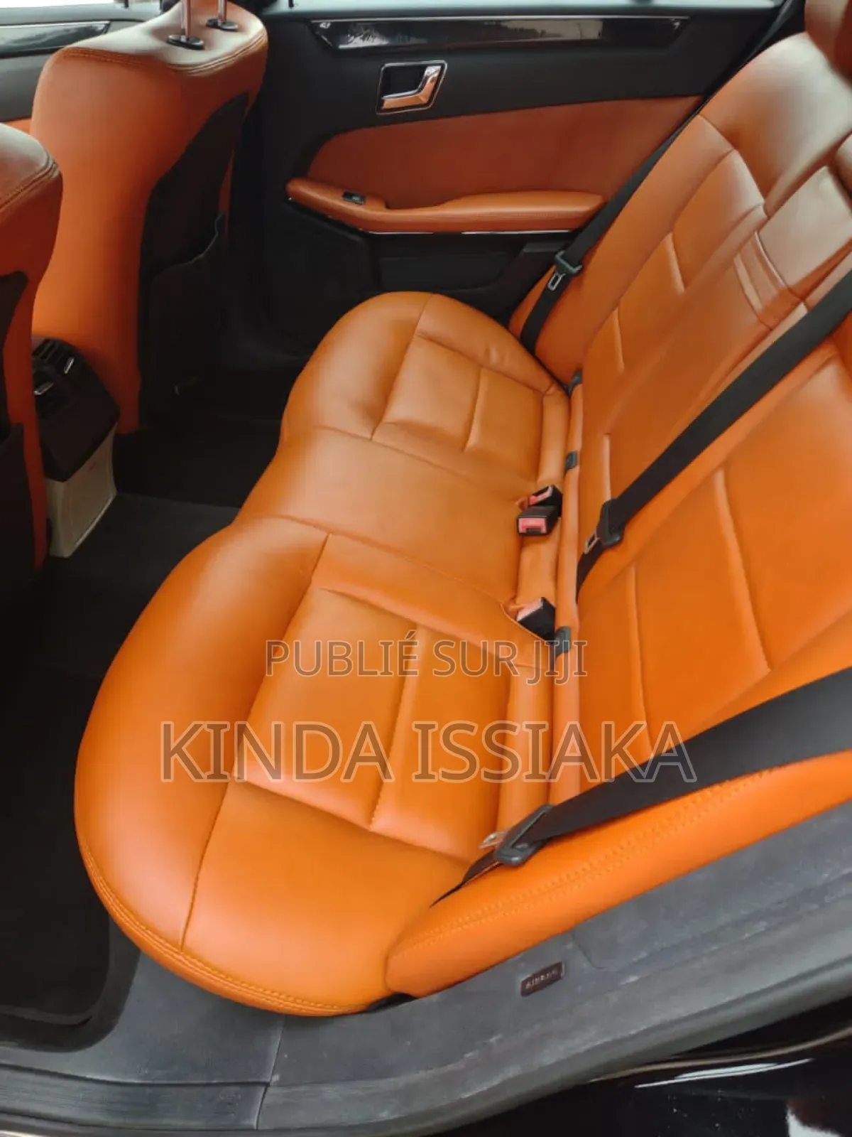 Mercedes-Benz E350 Base 4Matic Sedan AWD (3.5L 6cyl 7A) 2011 Noir