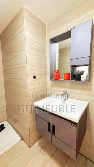 Furnished 3chbre Appartement dans G.F.J Meublé, Cocody à Louer