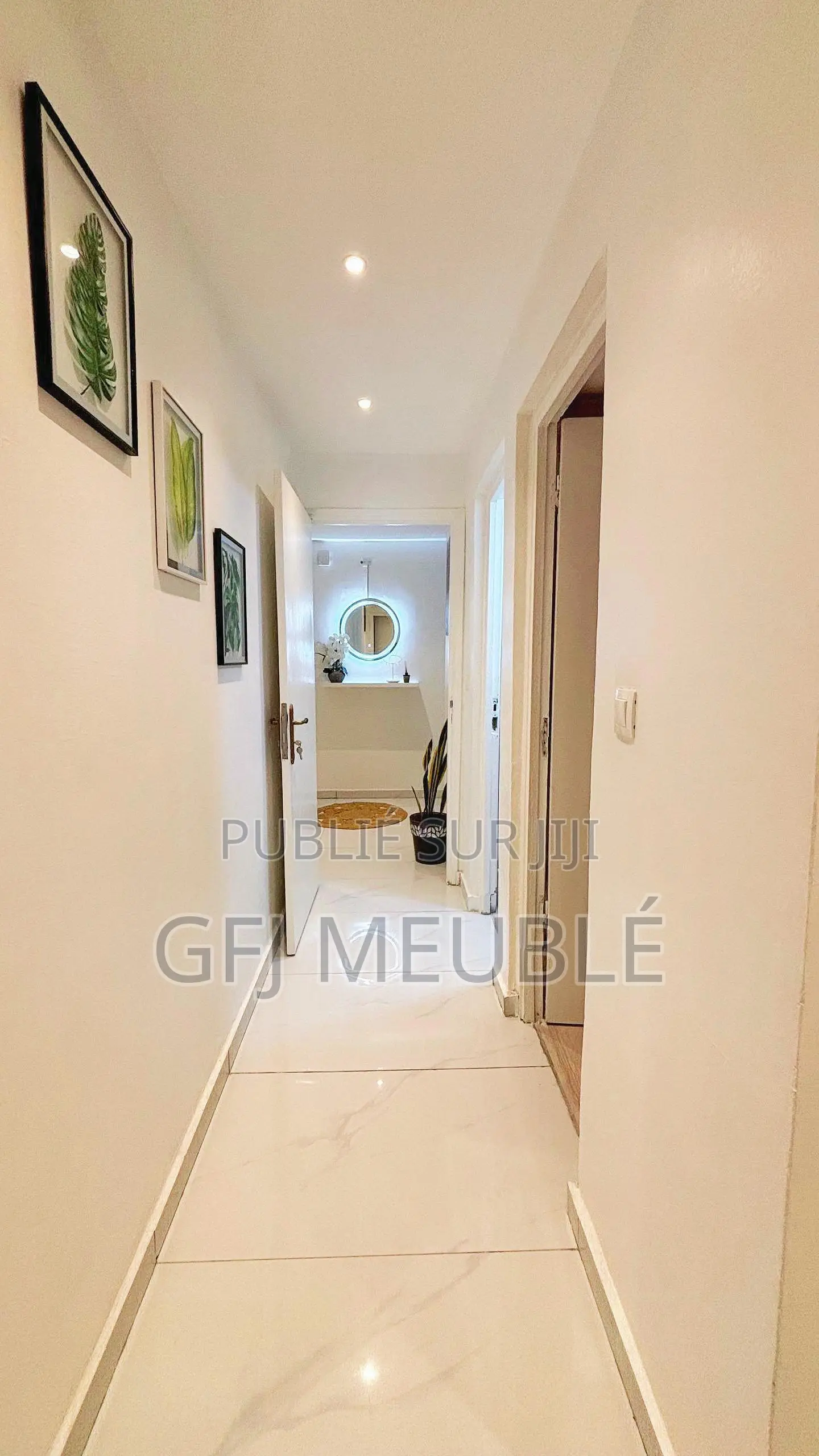 Furnished 3chbre Appartement dans G.F.J Meublé, Cocody à Louer