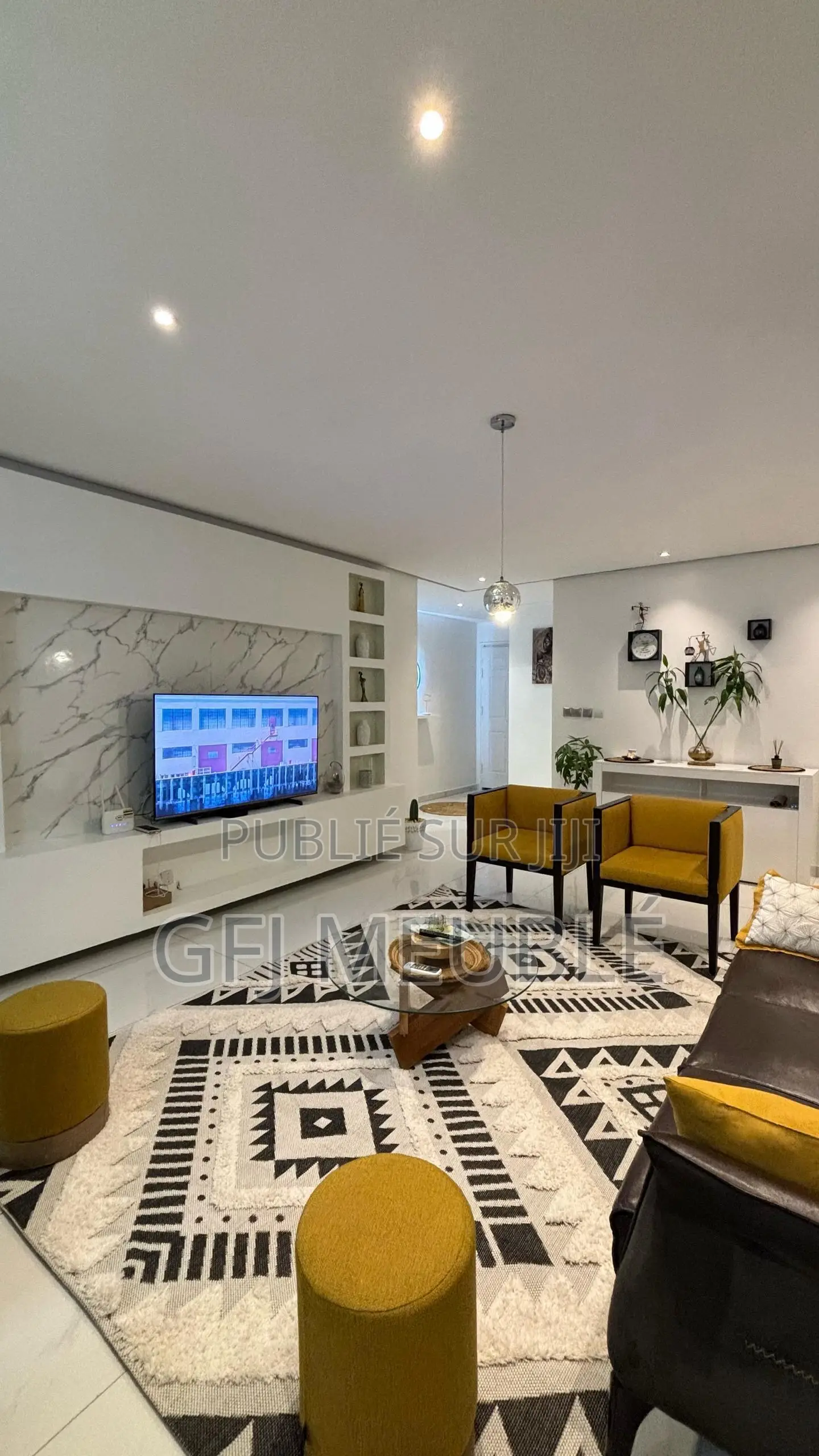 Furnished 3chbre Appartement dans G.F.J Meublé, Cocody à Louer