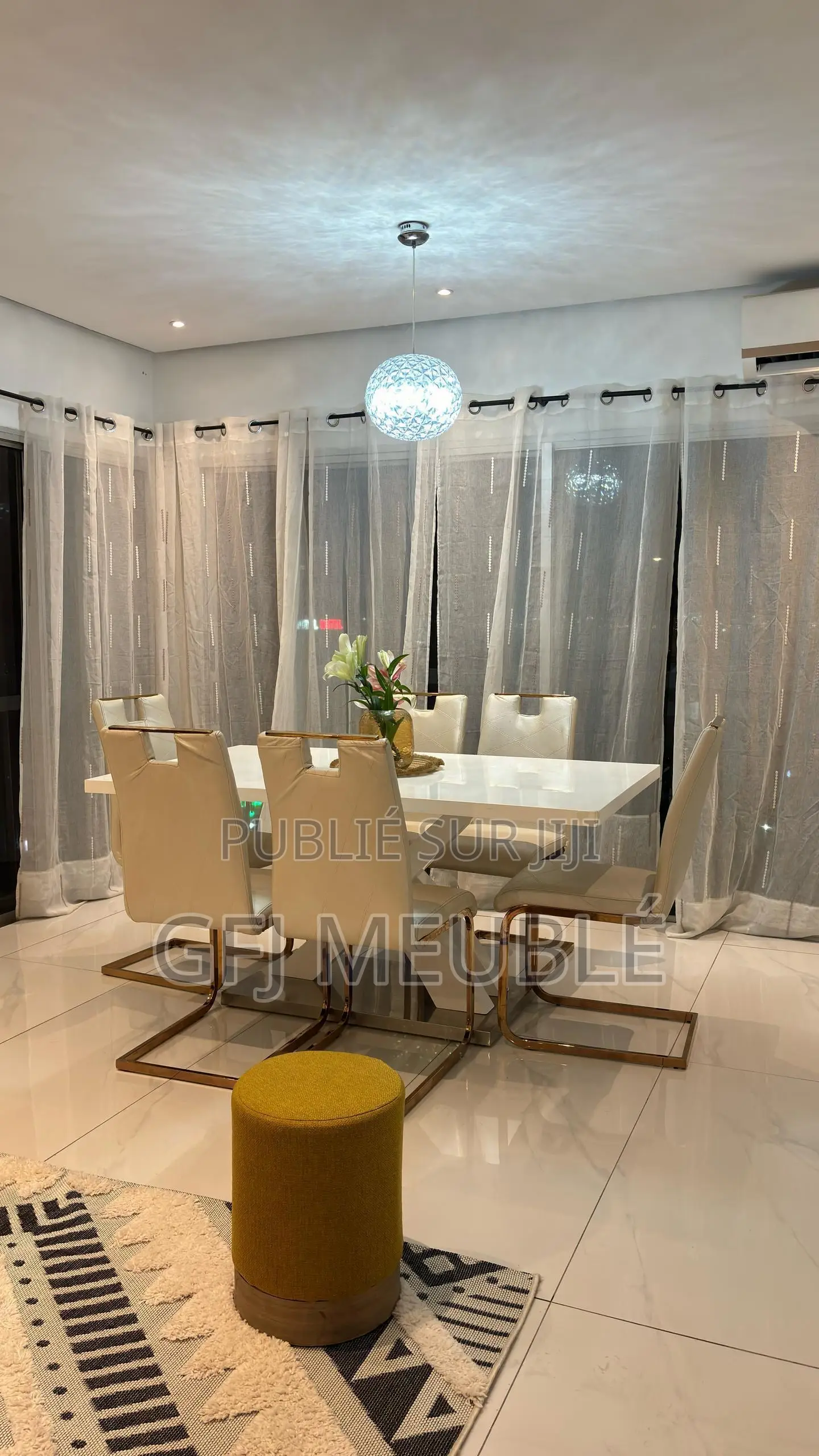 Furnished 3chbre Appartement dans G.F.J Meublé, Cocody à Louer