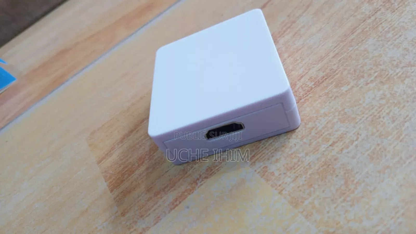 Mini HDTV/Av Converter