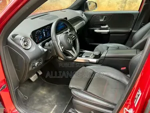 Mercedes-Benz GLB-Class 2022 Rouge