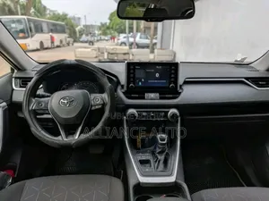 Toyota RAV4 2021 Blanc