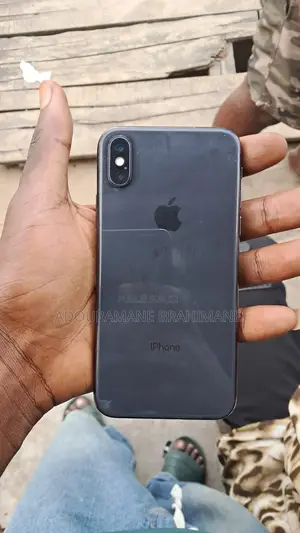 Apple iPhone X 256 GB Noir