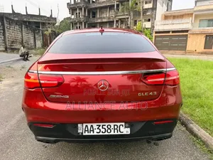 Mercedes-Benz GLE-Class 2018 Rouge