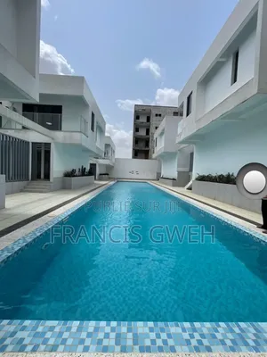 7chbre Duplex dans Francis Gweh, Cocody à Louer