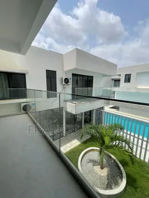 7chbre Duplex dans Francis Gweh, Cocody à Louer