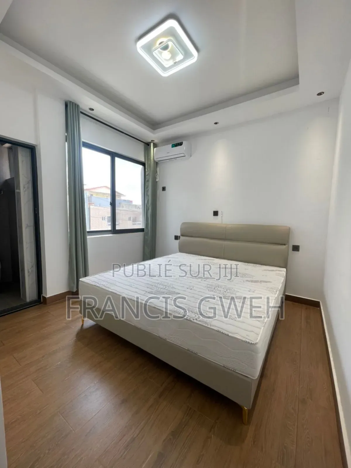 7chbre Duplex dans Francis Gweh, Cocody à Louer