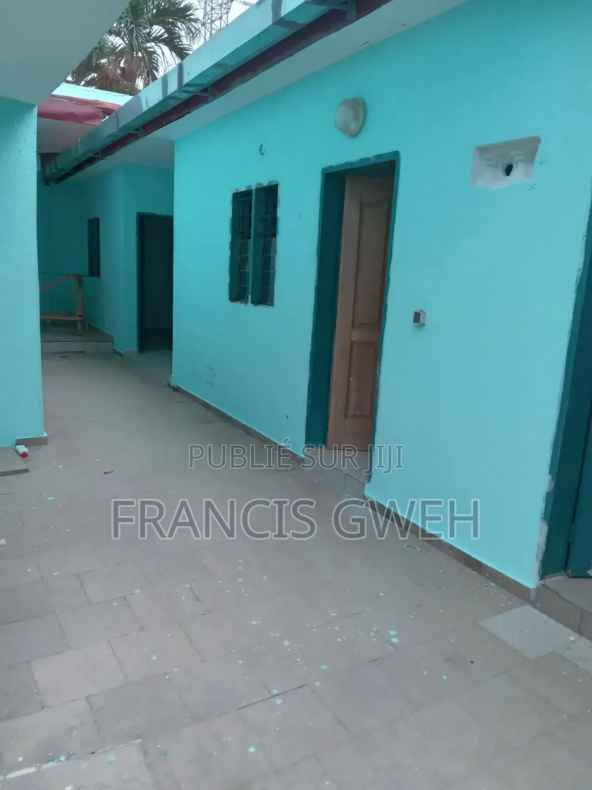 4chbre Duplex dans Francis Gweh, Cocody à Louer