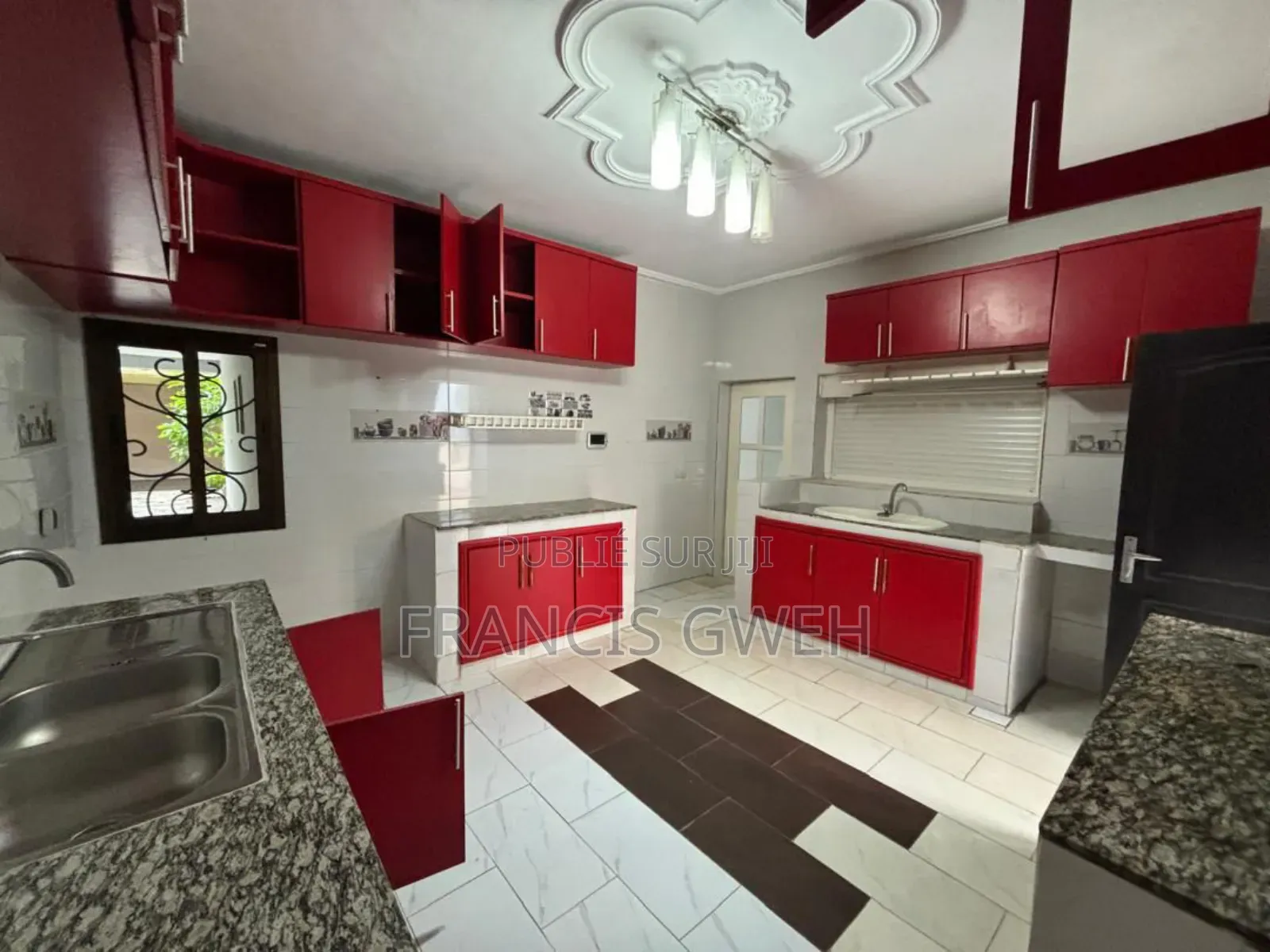 7chbre Duplex dans Francis Gweh, Cocody à Louer