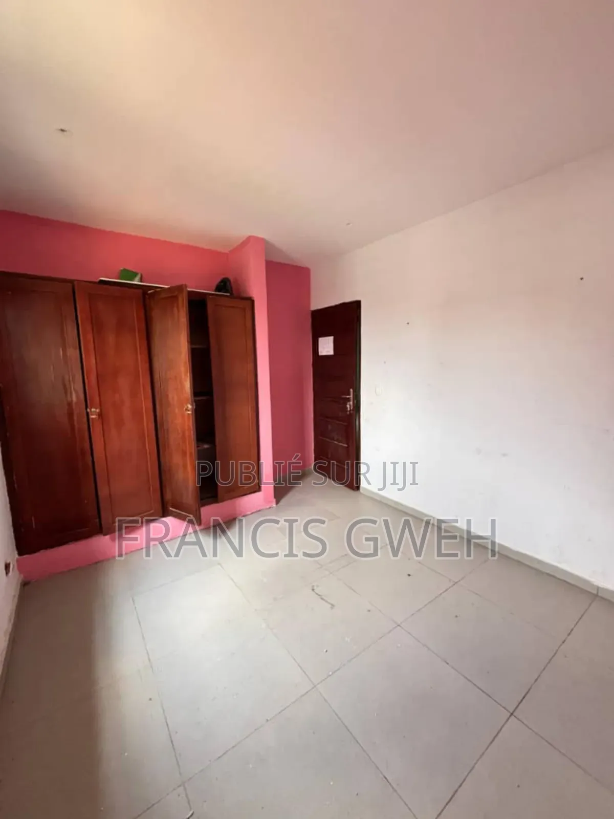 3chbre Duplex dans Francis Gweh, Cocody à Louer