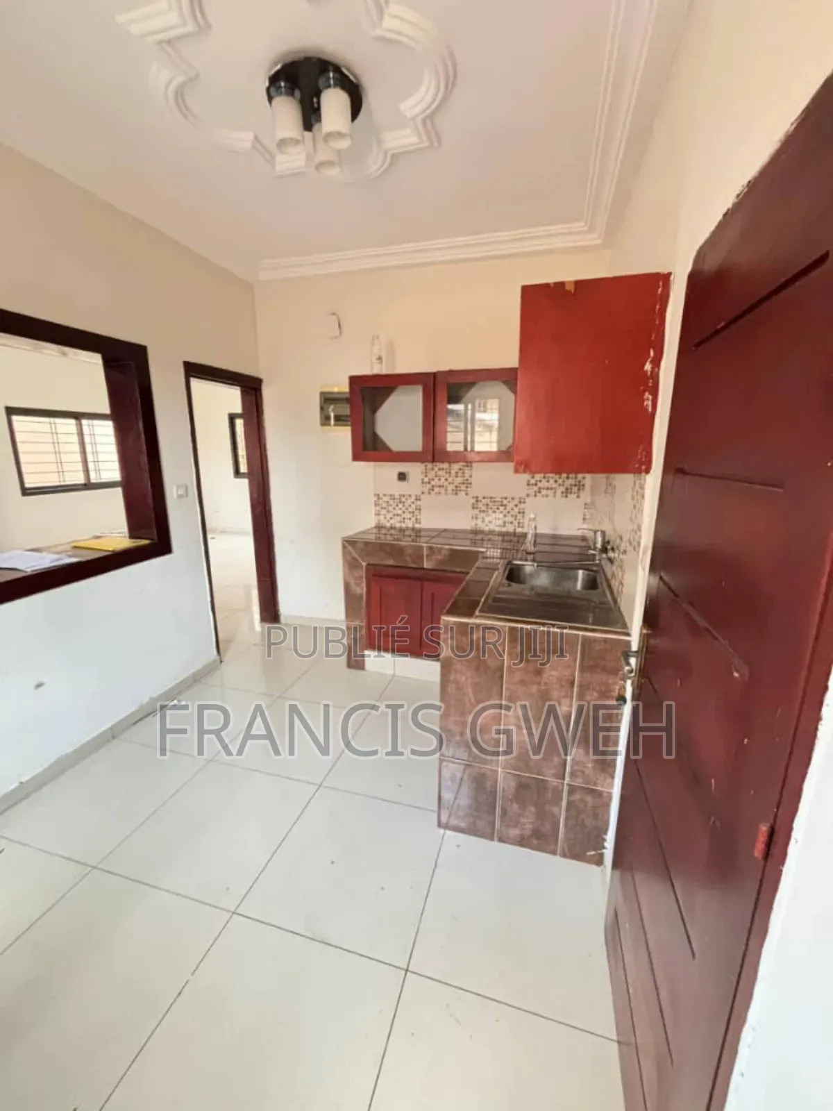 3chbre Duplex dans Francis Gweh, Cocody à Louer