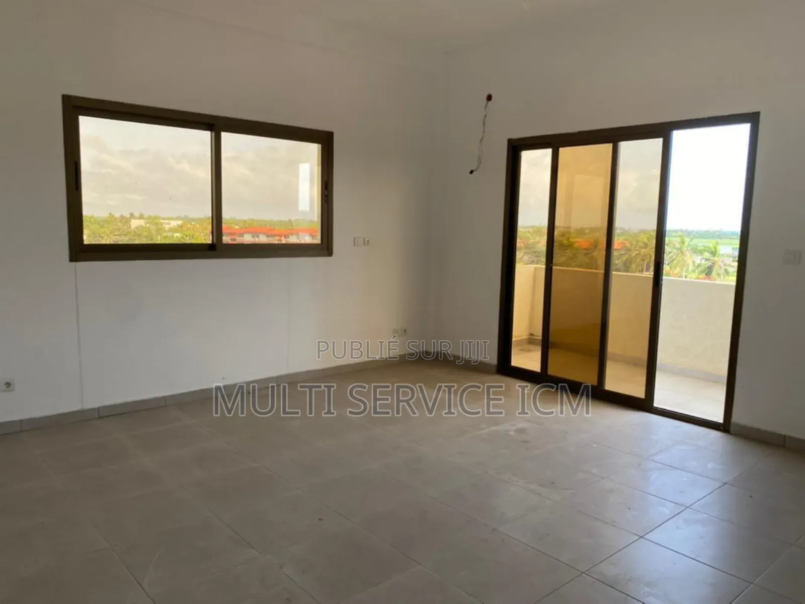 Furnished 3chbre Appartement dans Ismaël Coulibaly, Grand-Bassam