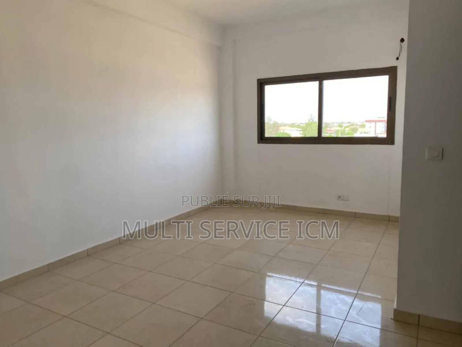 Furnished 3chbre Appartement dans Ismaël Coulibaly, Grand-Bassam