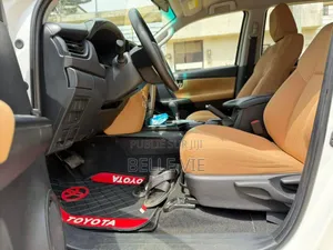 Toyota Fortuner 2025 Blanc