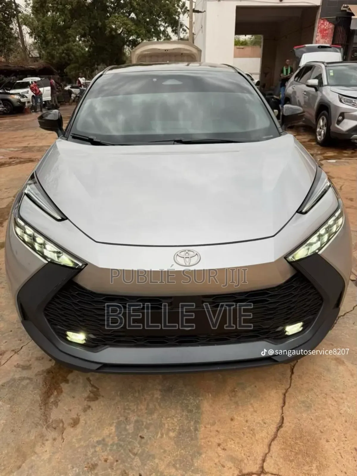 Toyota Corolla Hybrid LE 2025 Beige