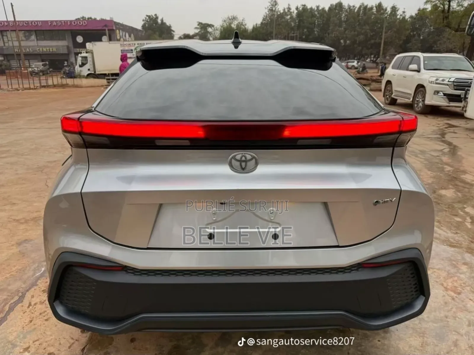 Toyota Corolla Hybrid LE 2025 Beige