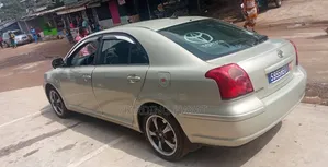 Toyota Avensis Verso Automatic 2004 Argenté