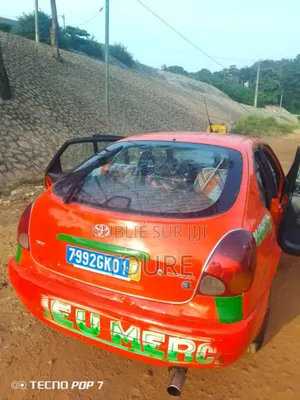 Toyota Corolla 2004 Rouge