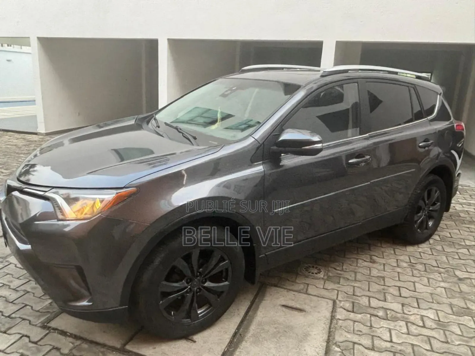 Toyota RAV4 Limited 4dr SUV (2.5L 4cyl 6A) 2018 Beige