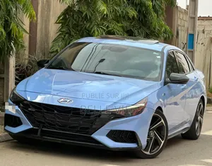 Hyundai Elantra Limited 2022 Bleu