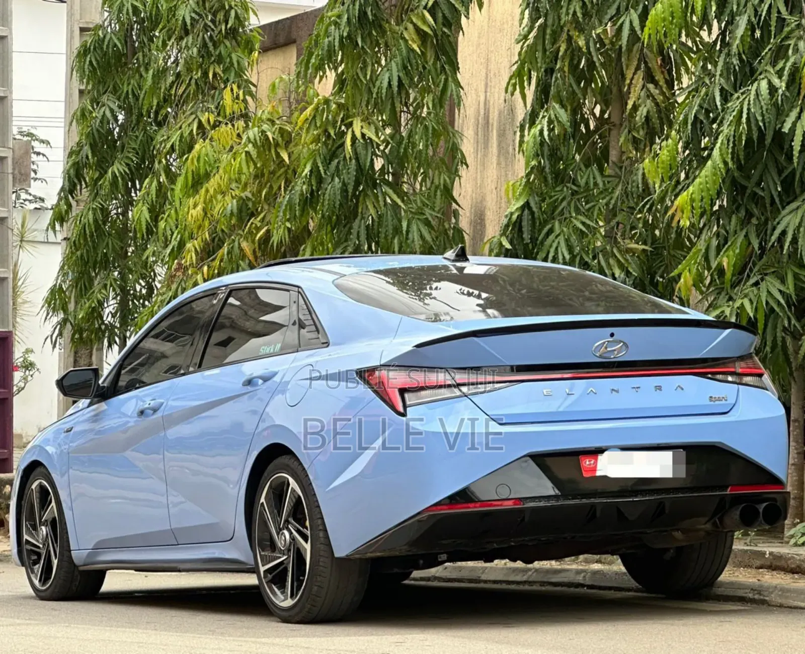 Hyundai Elantra Limited 2022 Bleu