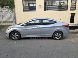 Hyundai Elantra 2015 Blanc cassé