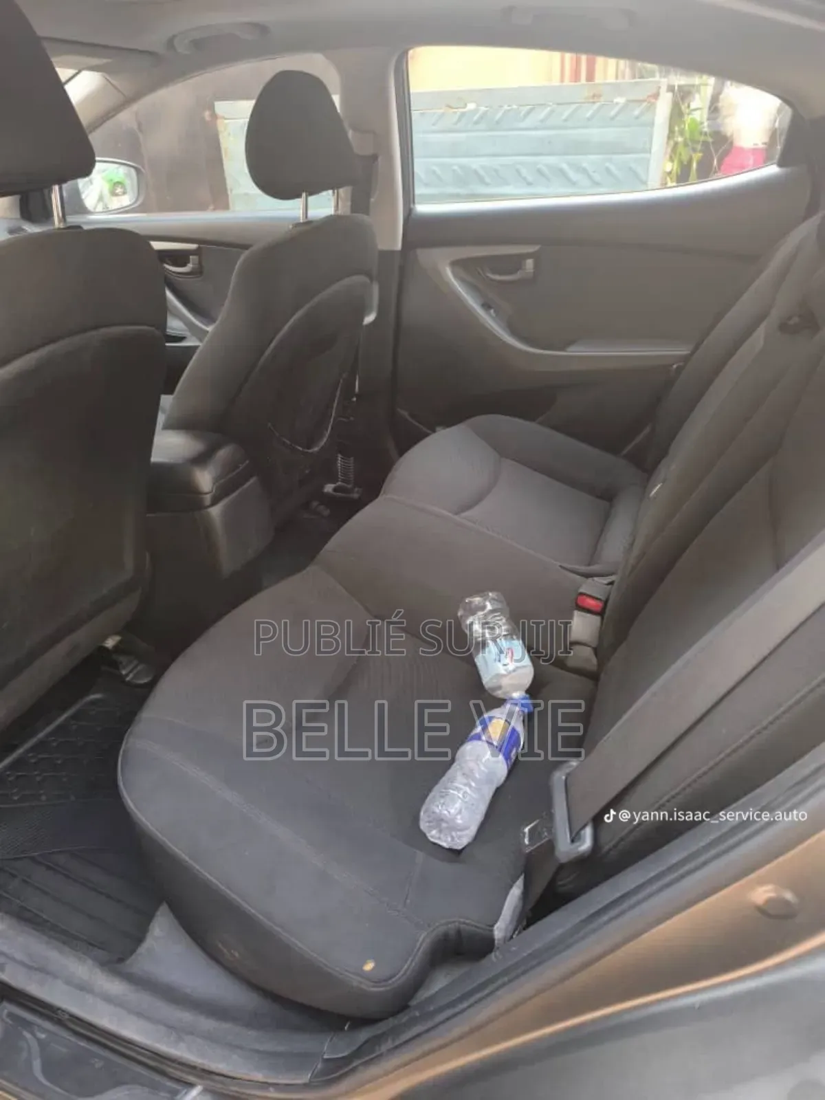 Hyundai Elantra 2015 Blanc cassé