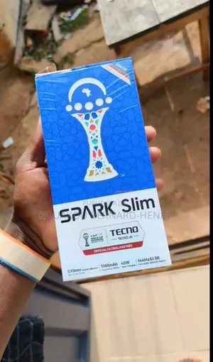 Nouveau Tecno Spark Slim 256 GB Blanc