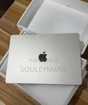 Apple MacBook Air 2024 M3 13-inch 16GB Apple M4 SSD 256GB