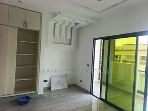 7chbre Duplex dans Beraka Corporation, Cocody à Vendre