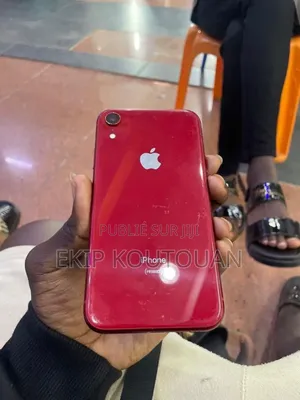 Apple iPhone XR 64 GB Rouge