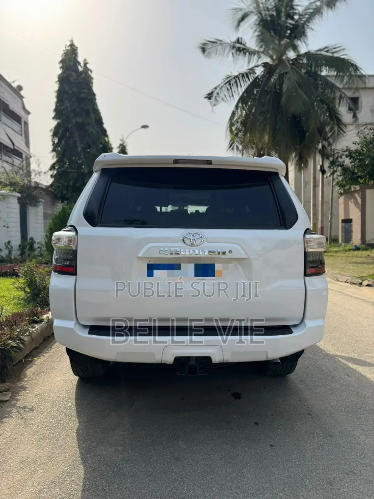 Toyota 4-Runner SR5 4x4 2018 Blanc