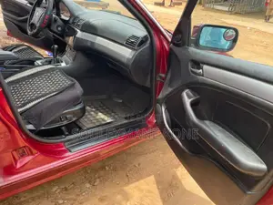 BMW 316i 2004 Rouge