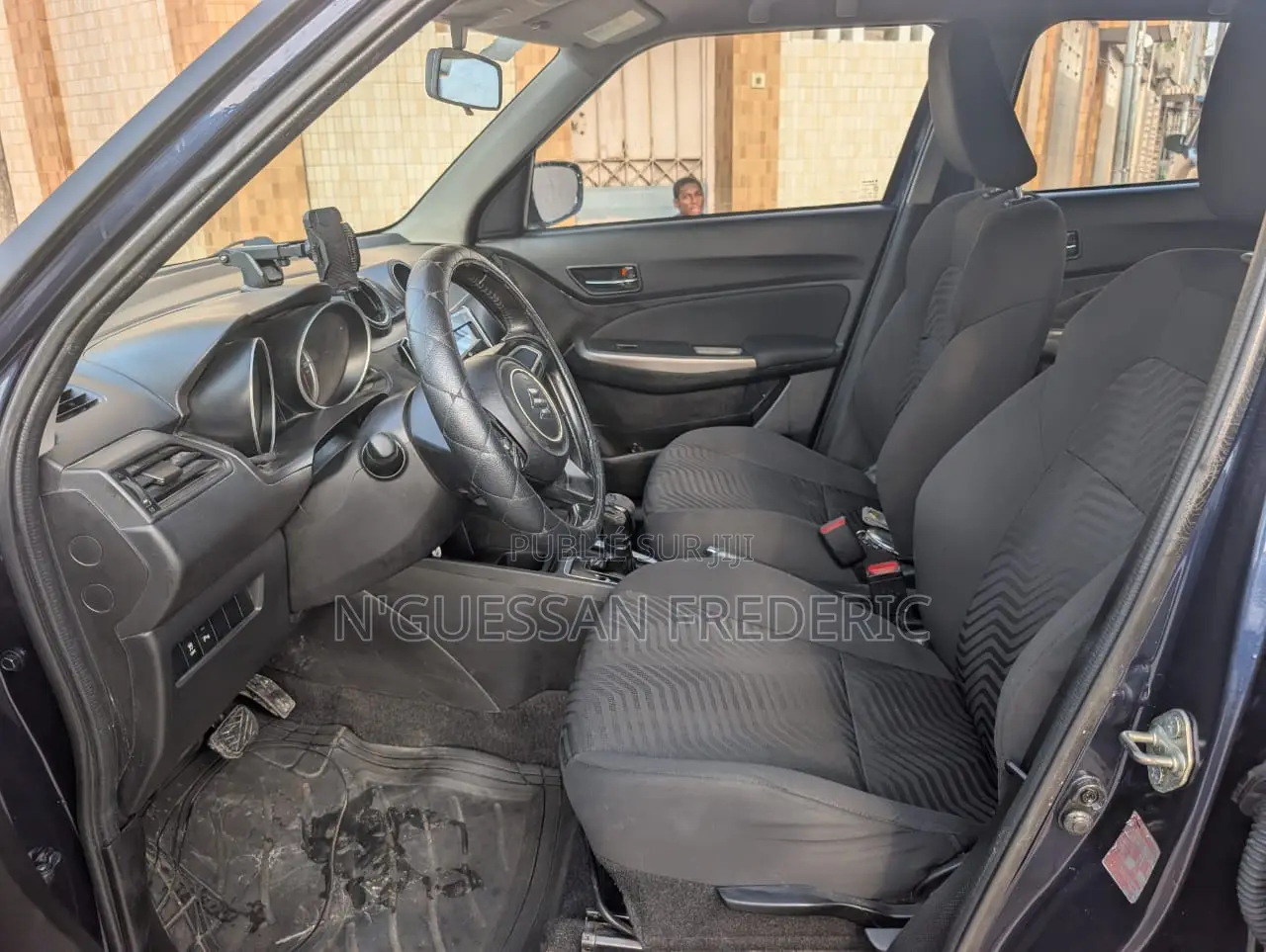 Suzuki Swift 2023 Bleu