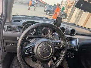 Suzuki Swift 2023 Bleu